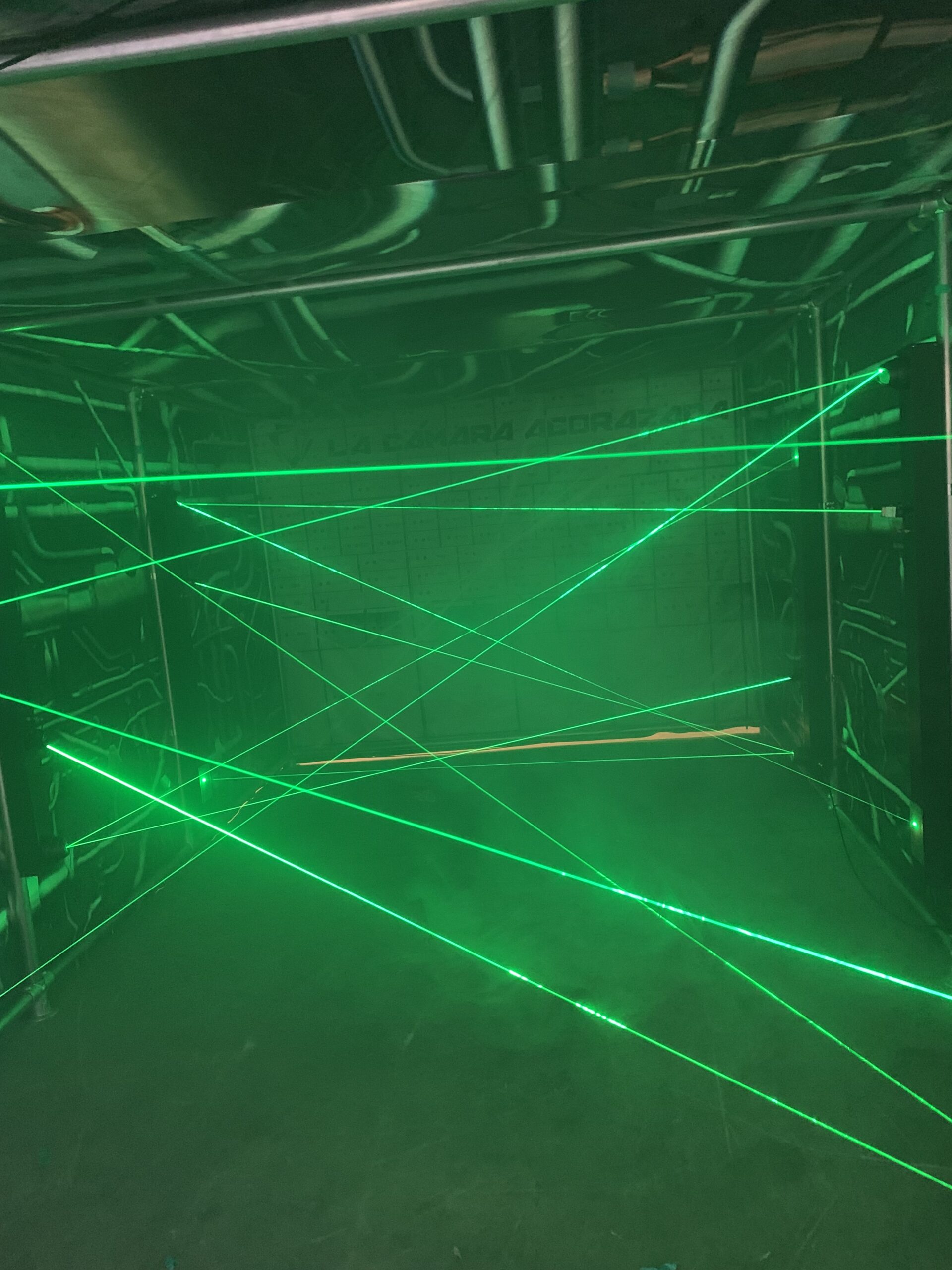 camara acorazada circuito laser de diverparke