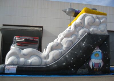 Tobogan espacial parque espacio